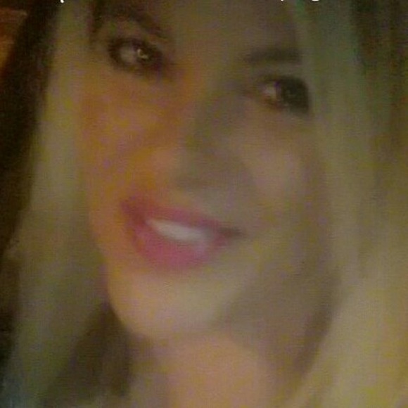 Meet your Posher, Valerie - Picture 1 of 1